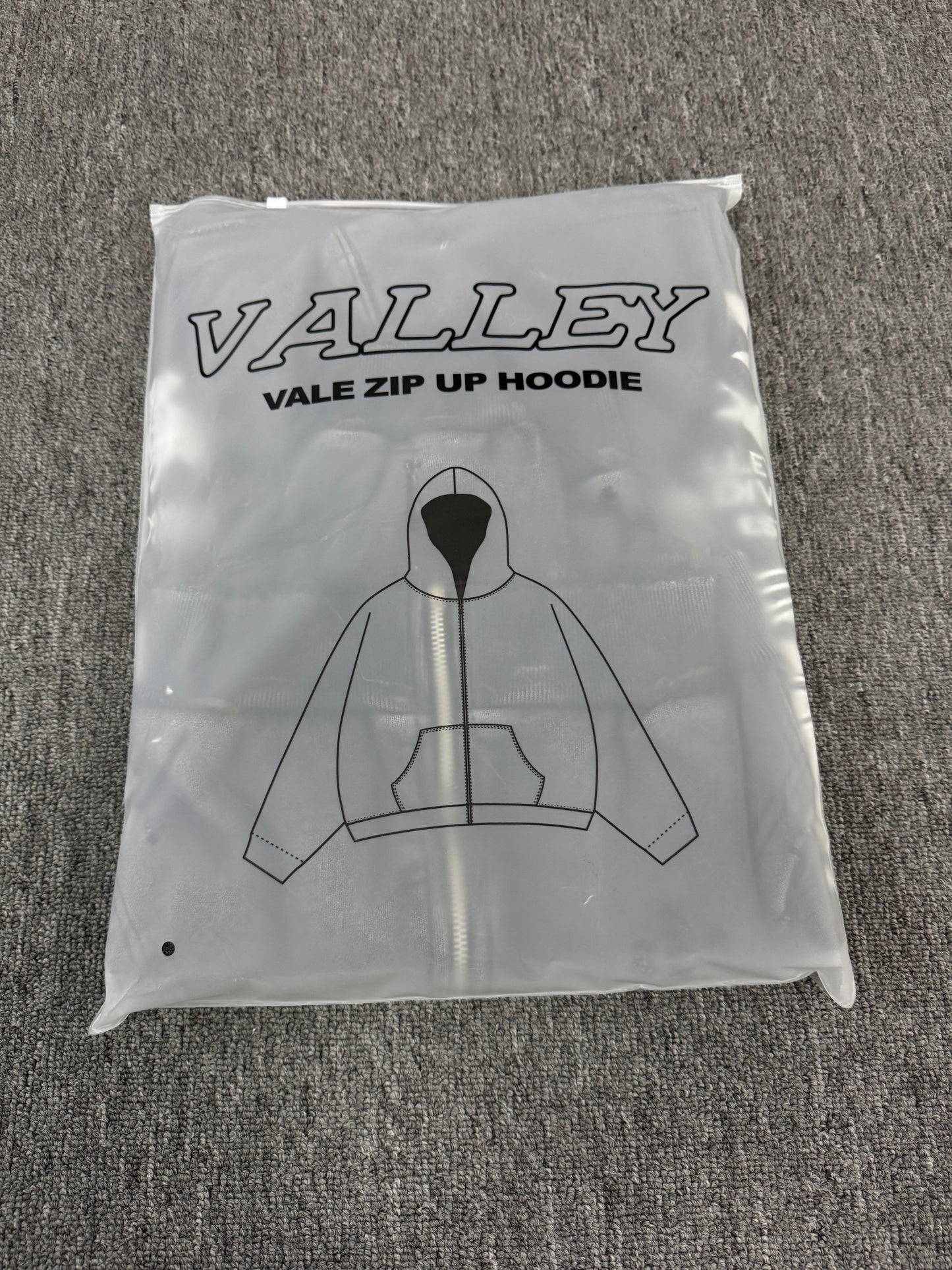 Vale Forever BLACK CURSIVE ZIP UP HOODIE