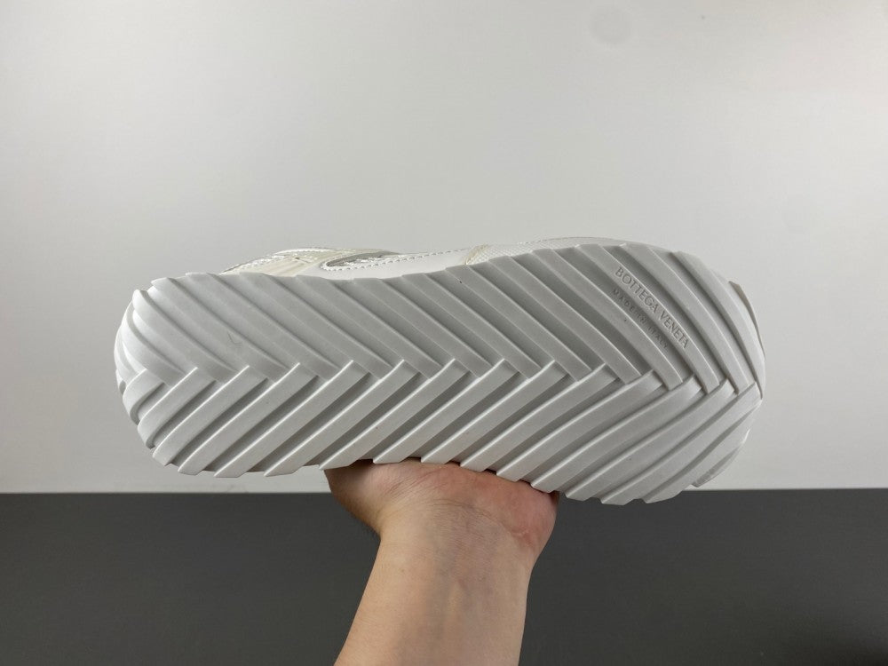 Bottega venta orbit white and off white