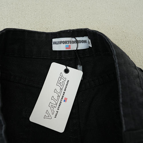 Vale Forever 1980s Jorts black