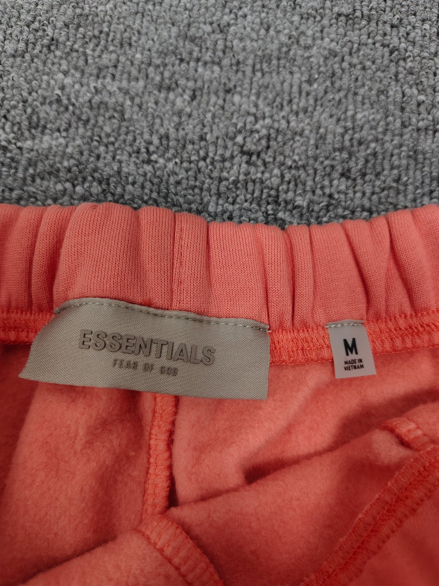 Fear of God Essentials sweatpants  'Coral'