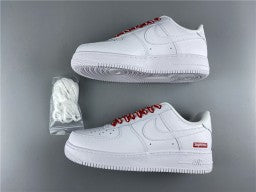 Nike Air Force 1 Low Supreme