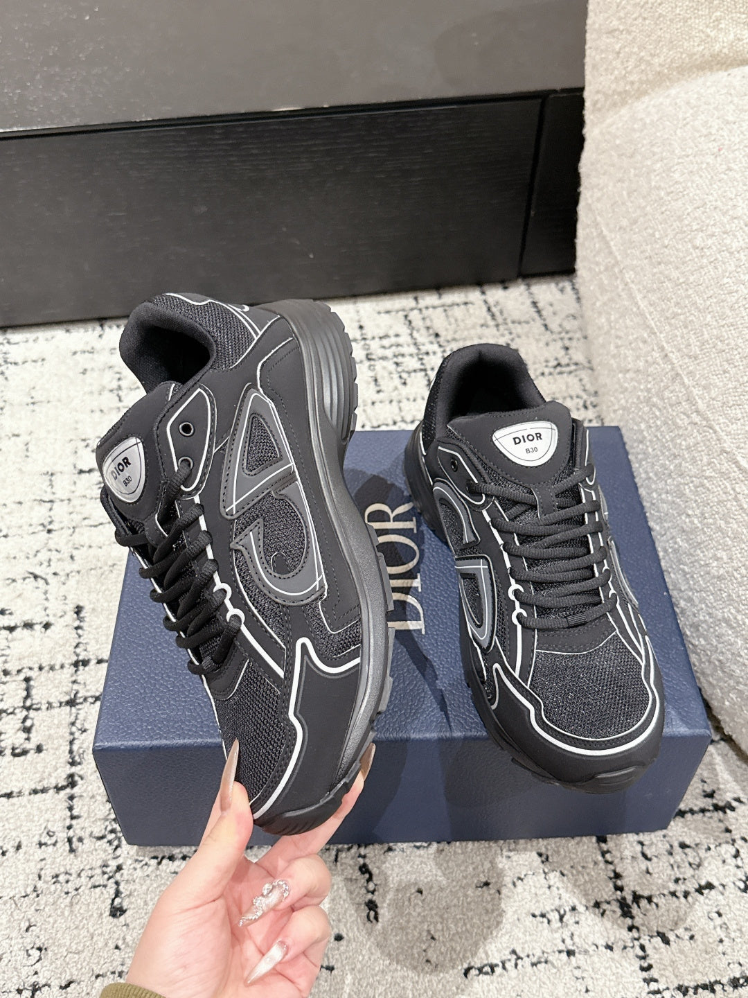 Black Dior b30