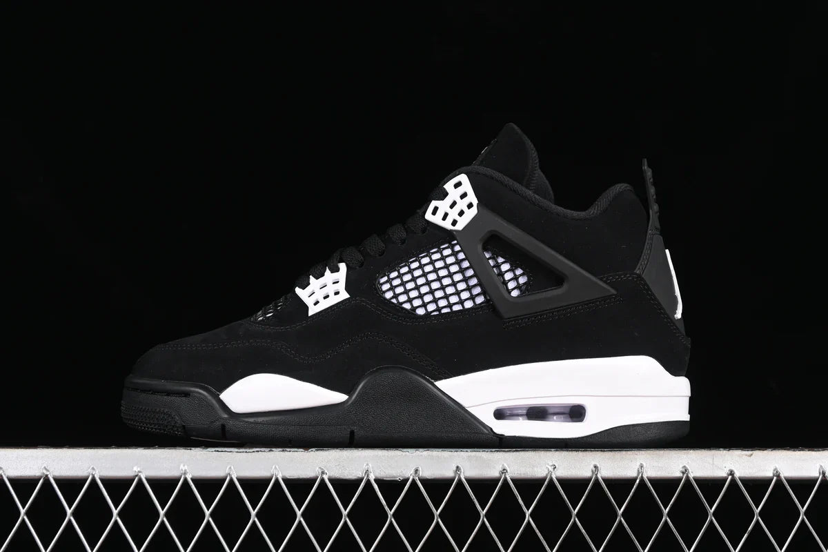 Air Jordan 4 white thunder
