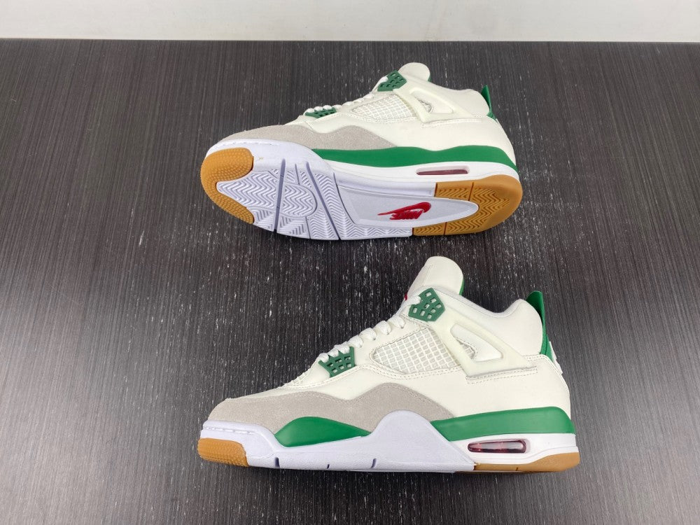 Nike SB x Air Jordan 4 Retro SP 'Pine Green'