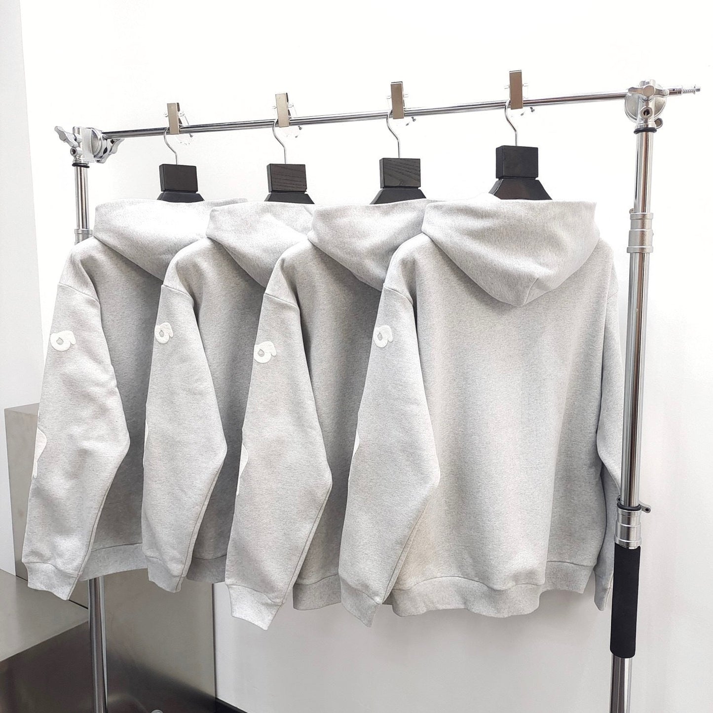 Sp5der worldwide gray  beluga hoodie puff print logo