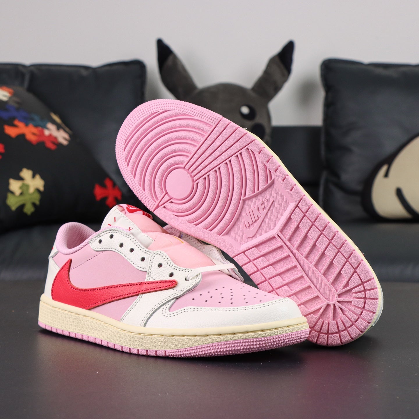 Travis Scott Sail Tropical Pink
