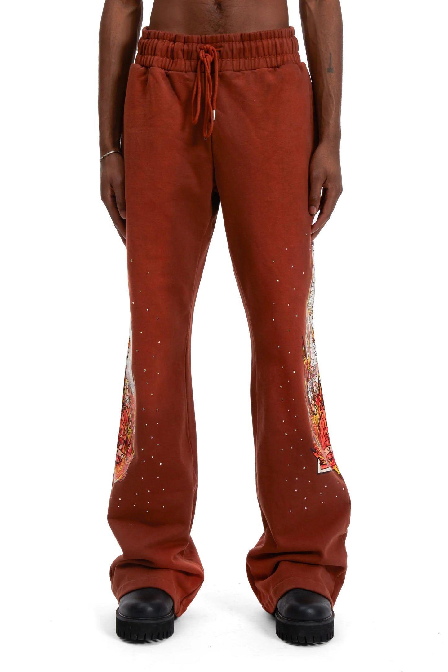WHO DECIDES WAR orange  flame glass sweatpants