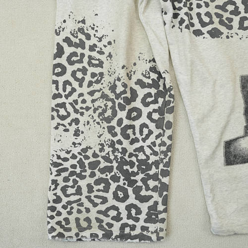 Vale Forever cheatah sweatpants  'Grey'