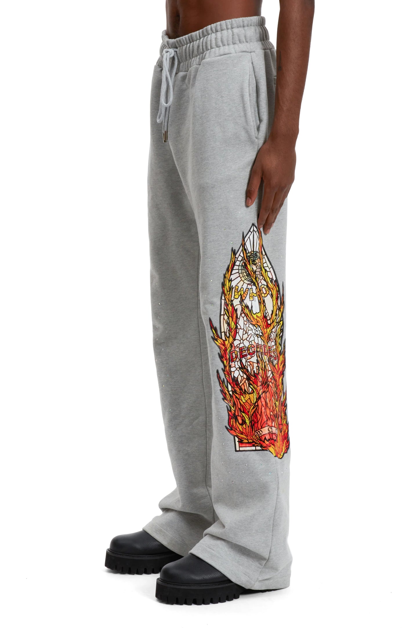 WHO DECIDES WAR gray flame glass sweatpants