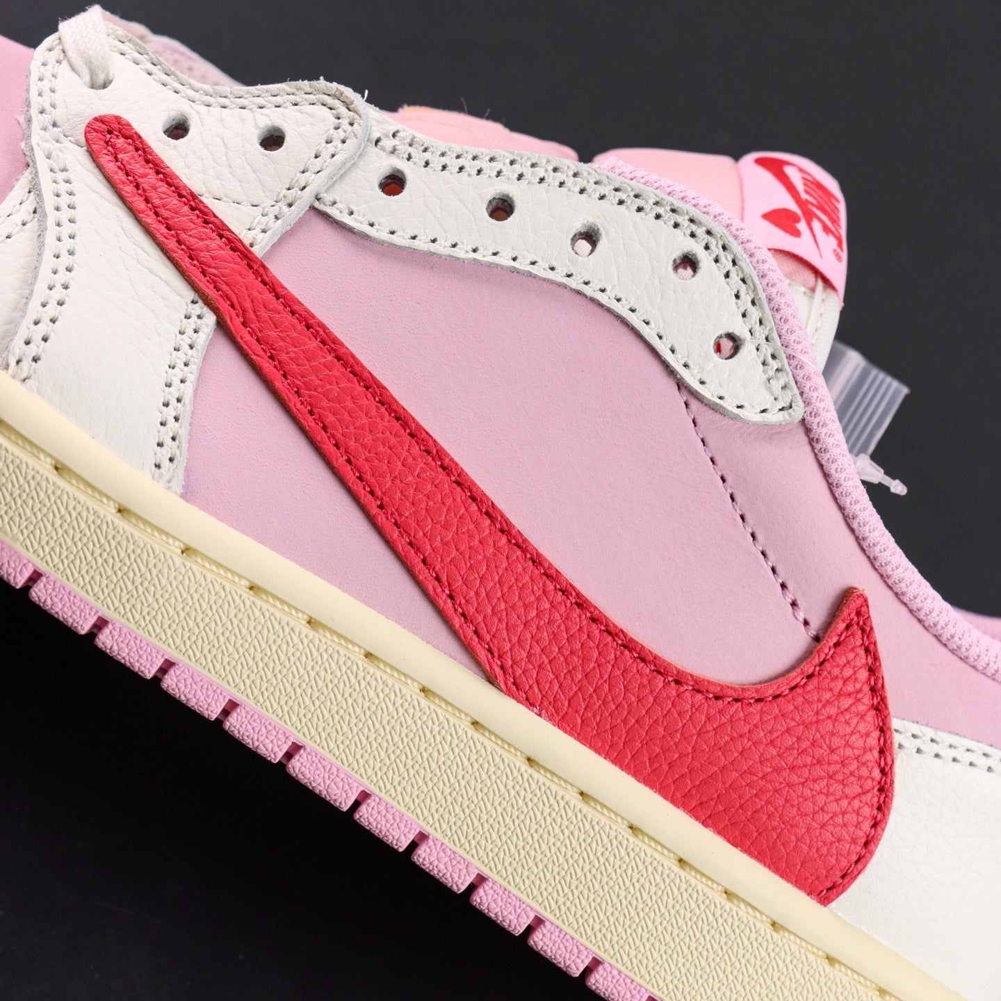 Travis Scott Sail Tropical Pink