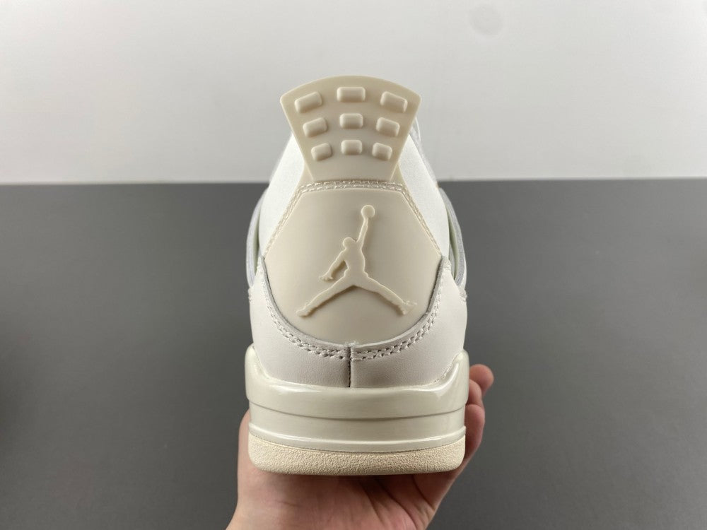 Jordan 4 Retro Metallic Gold