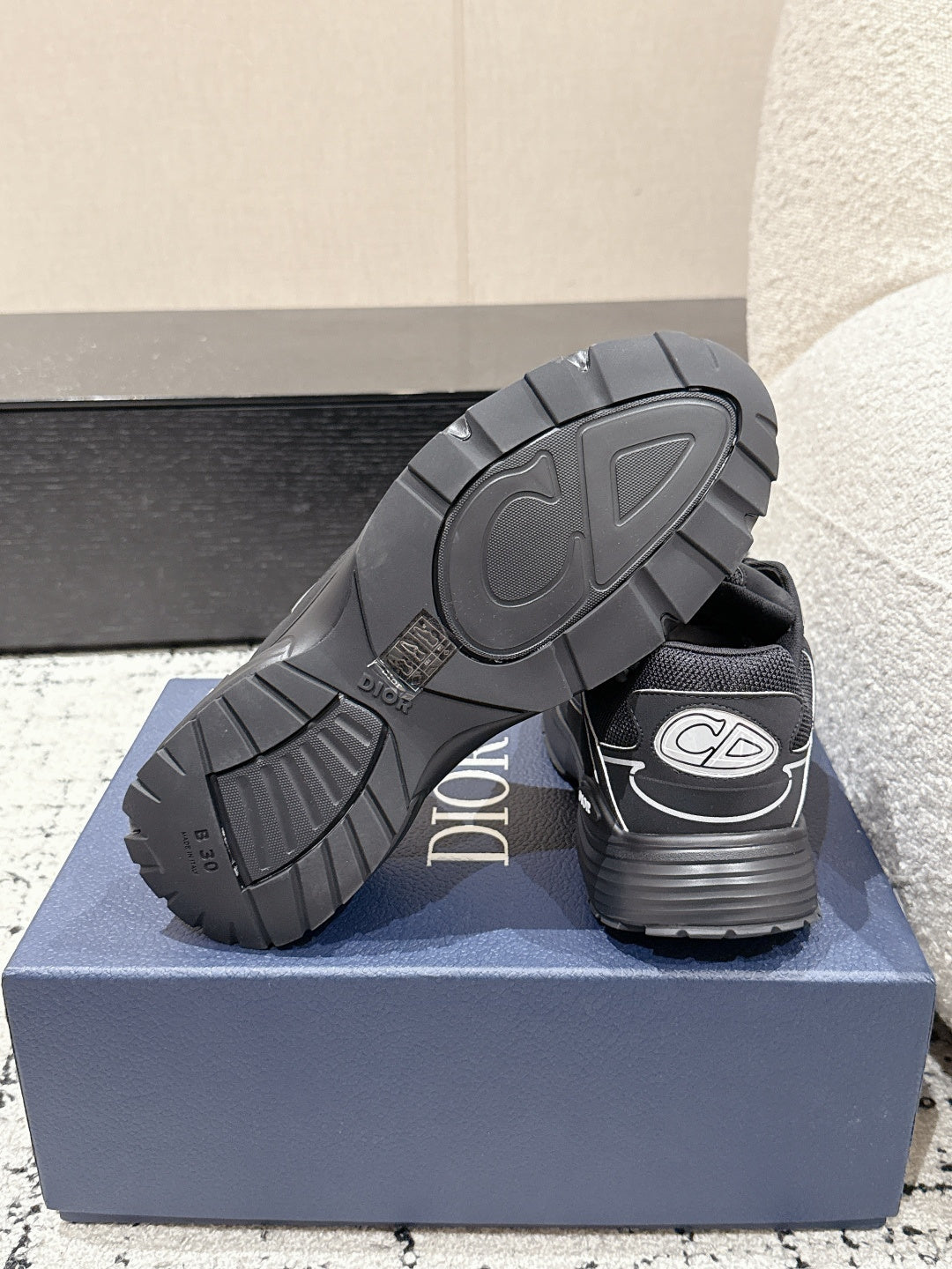Black Dior b30