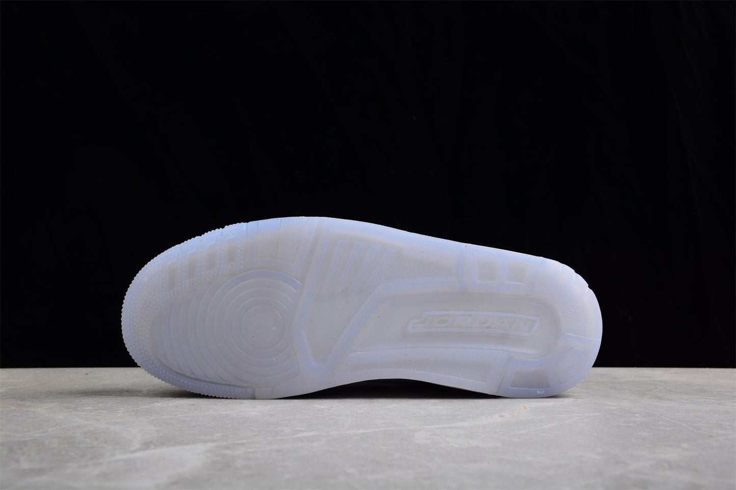 Jordan 3 pure money