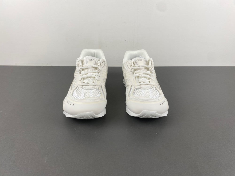 Bottega venta orbit white and off white