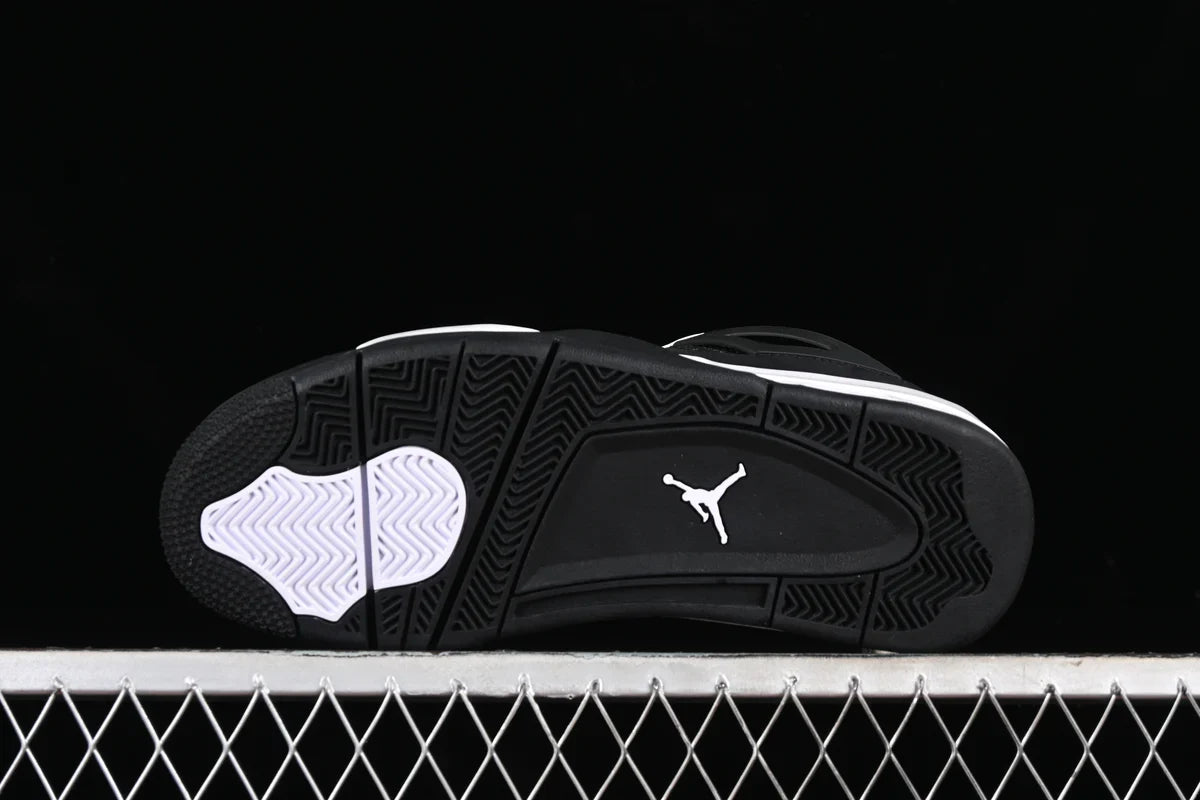 Air Jordan 4 white thunder