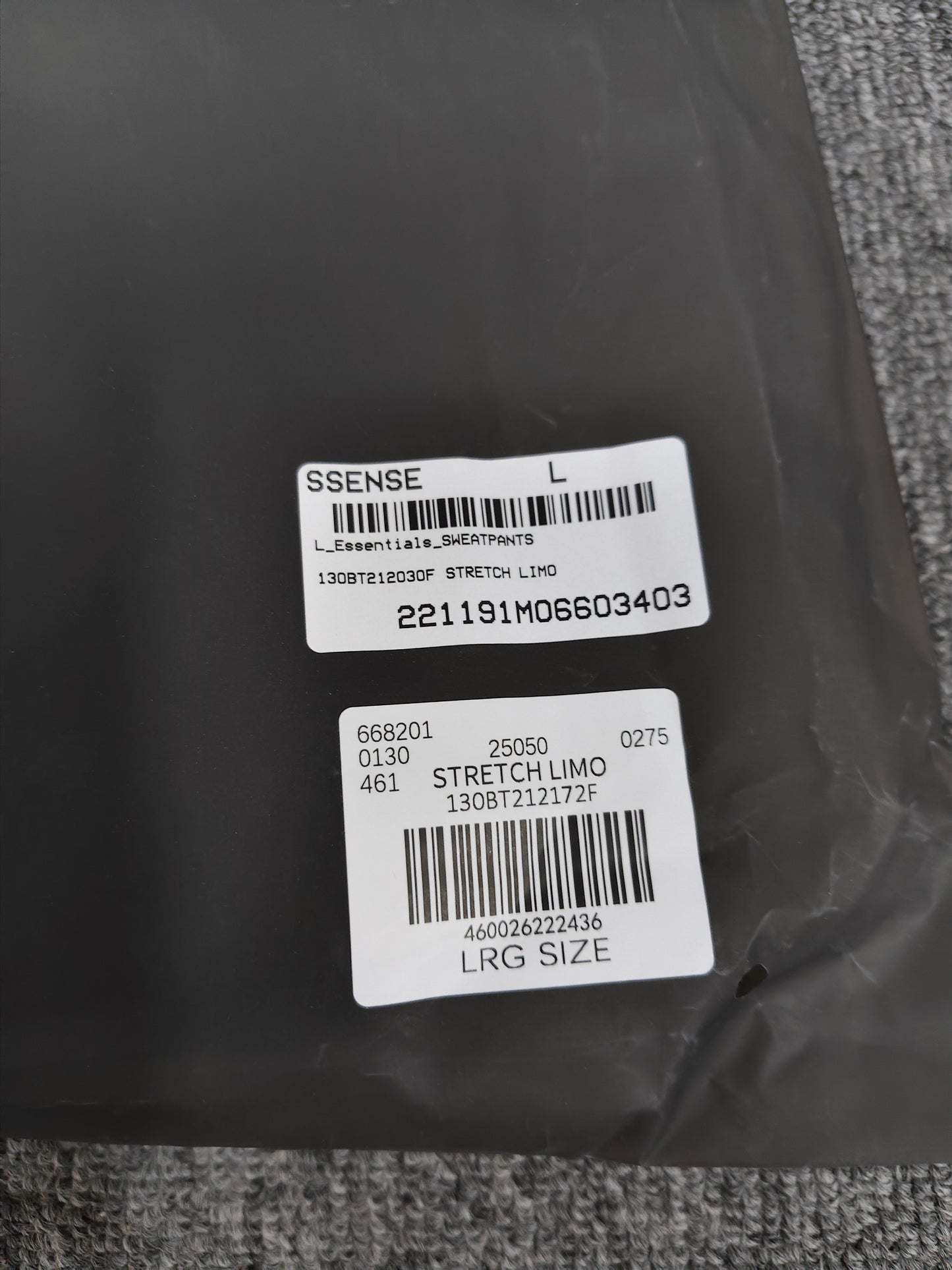 Fear of God Essentials sweatpants flared   ‘Stretch limo '