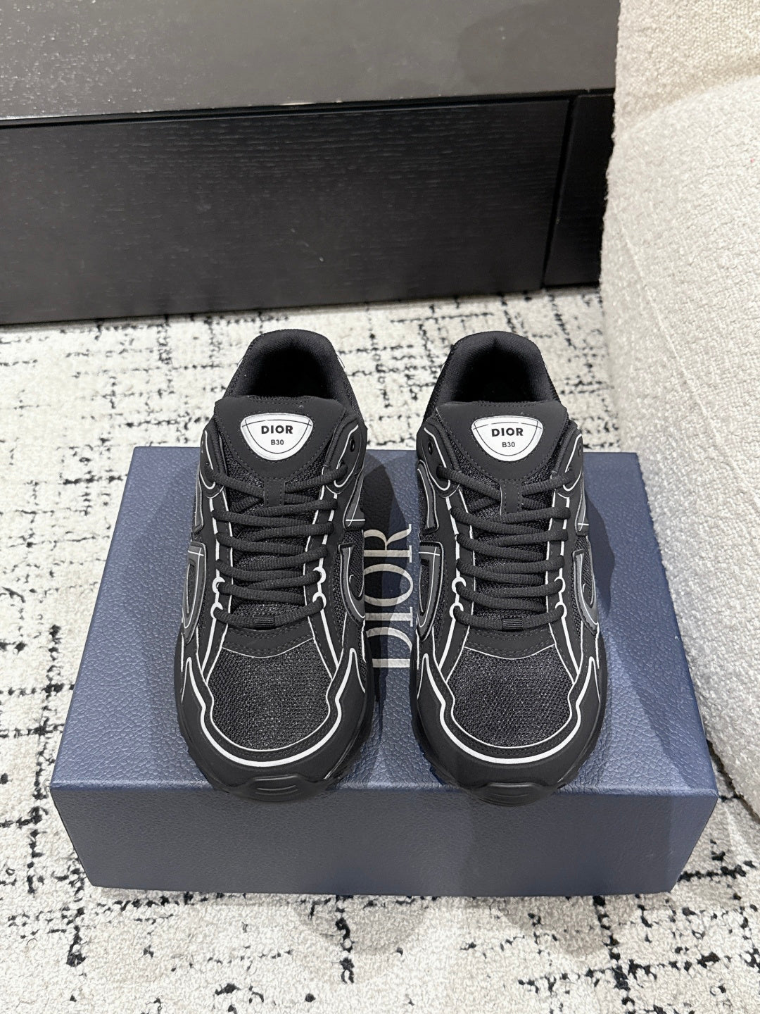 Black Dior b30