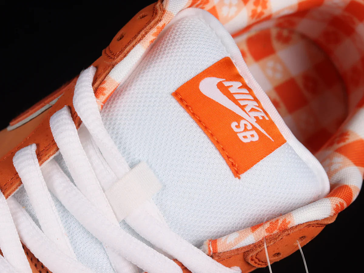 SB orange  lobster dunks