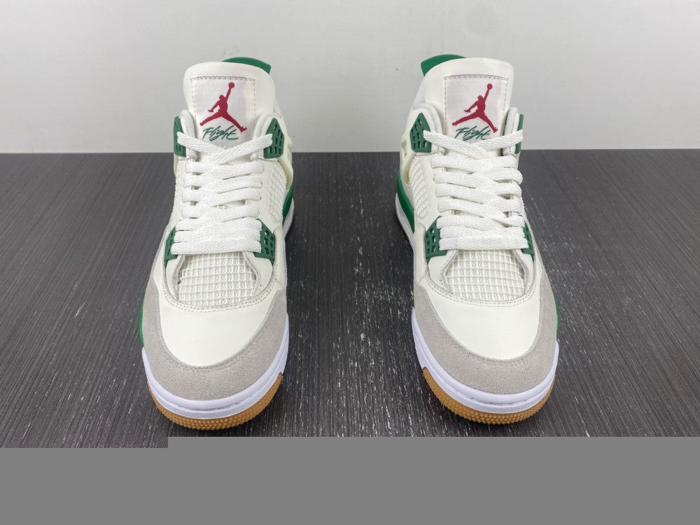 Nike SB x Air Jordan 4 Retro SP 'Pine Green'