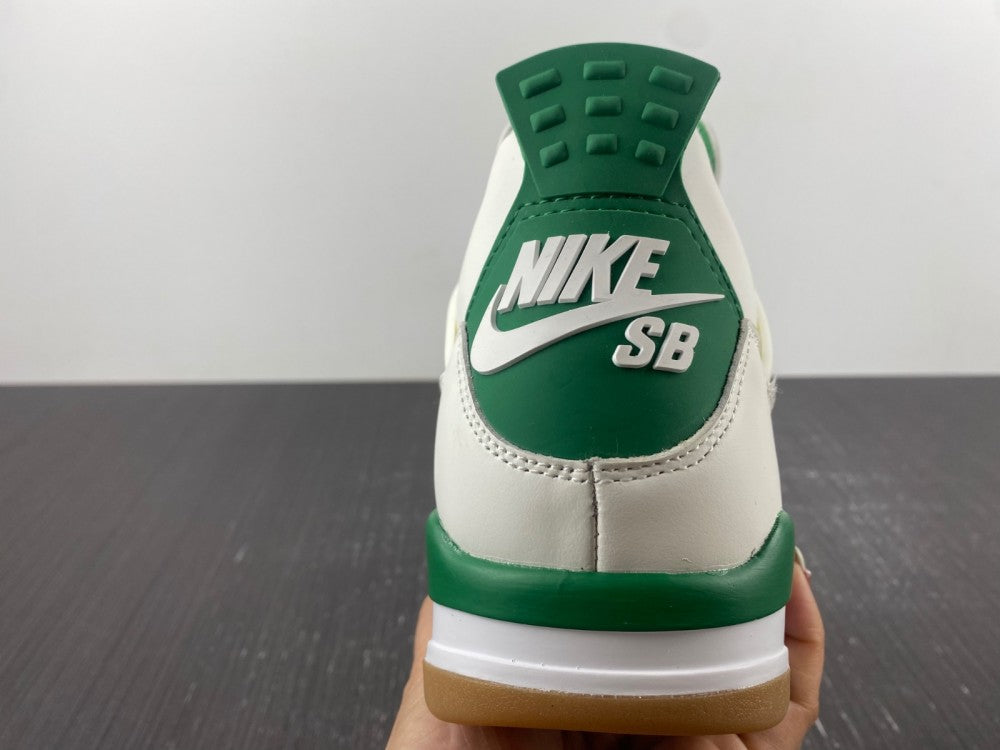 Nike SB x Air Jordan 4 Retro SP 'Pine Green'