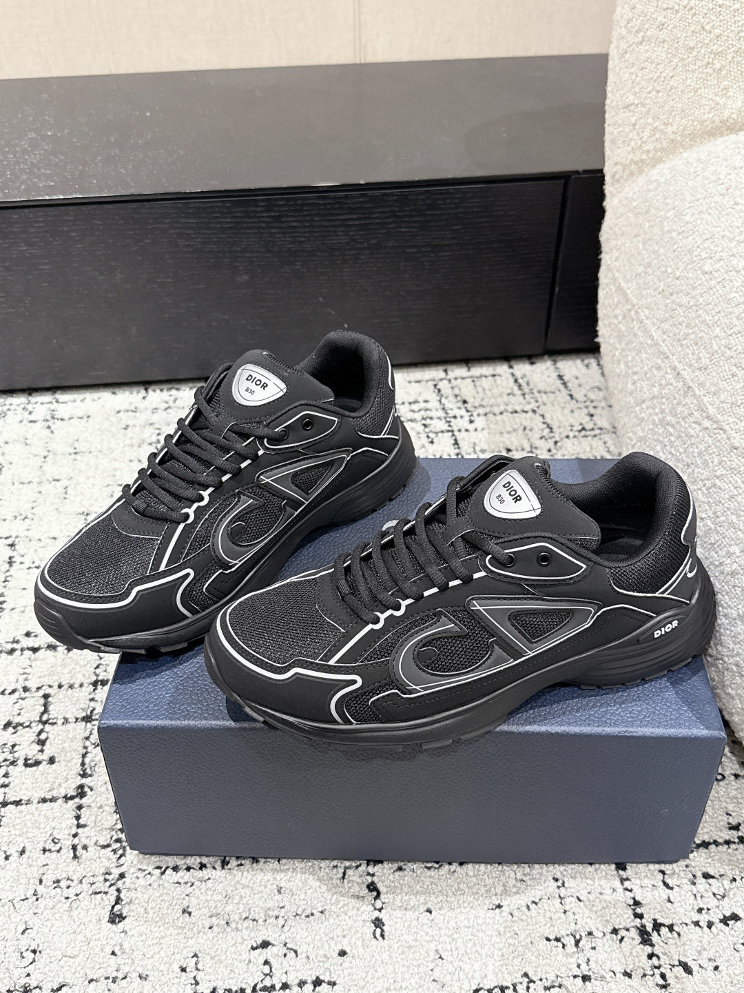 Black Dior b30