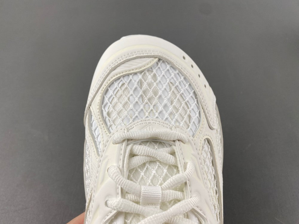 Bottega venta orbit white and off white
