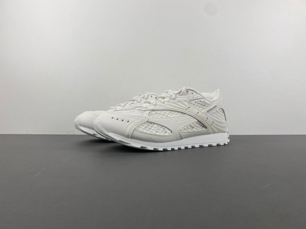 Bottega venta orbit white and off white