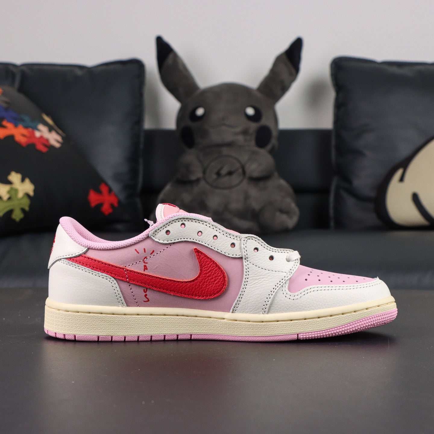 Travis Scott Sail Tropical Pink