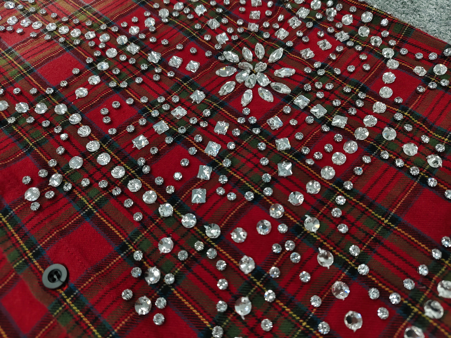 Vale Forever Haze Flannel 'Red'