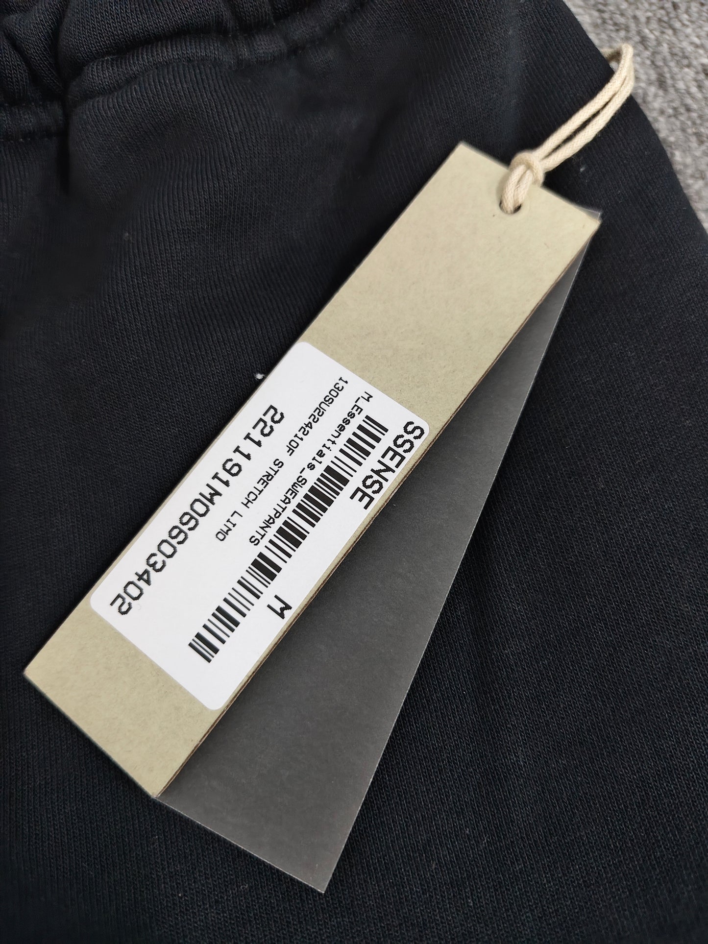 Fear of God Essentials sweatpants cuffed ‘Stretch limo '