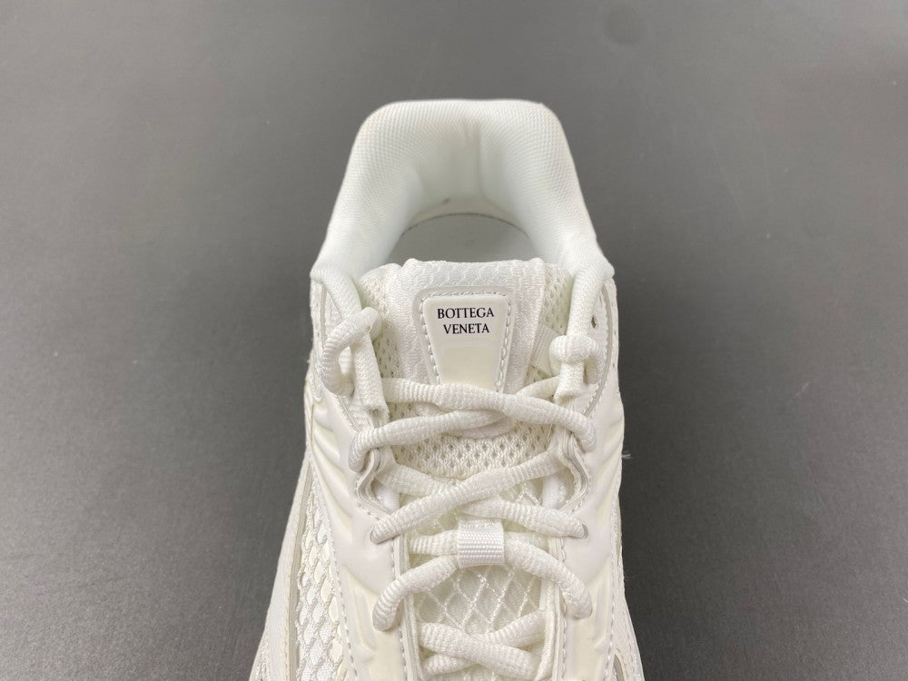 Bottega venta orbit white and off white