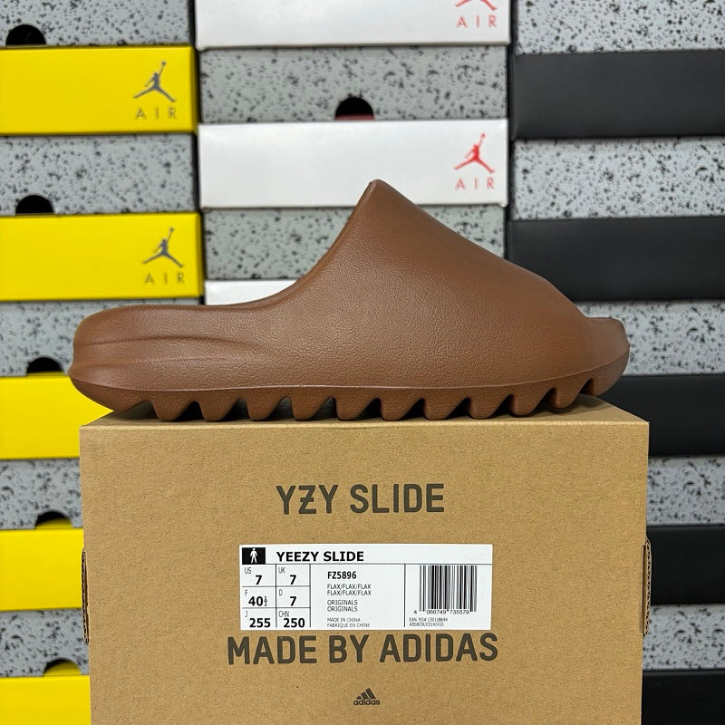 adidas Yeezy Slides 'brown'