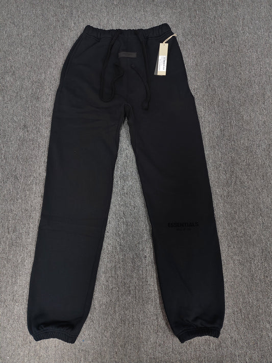 Fear of God Essentials sweatpants cuffed ‘Stretch limo '
