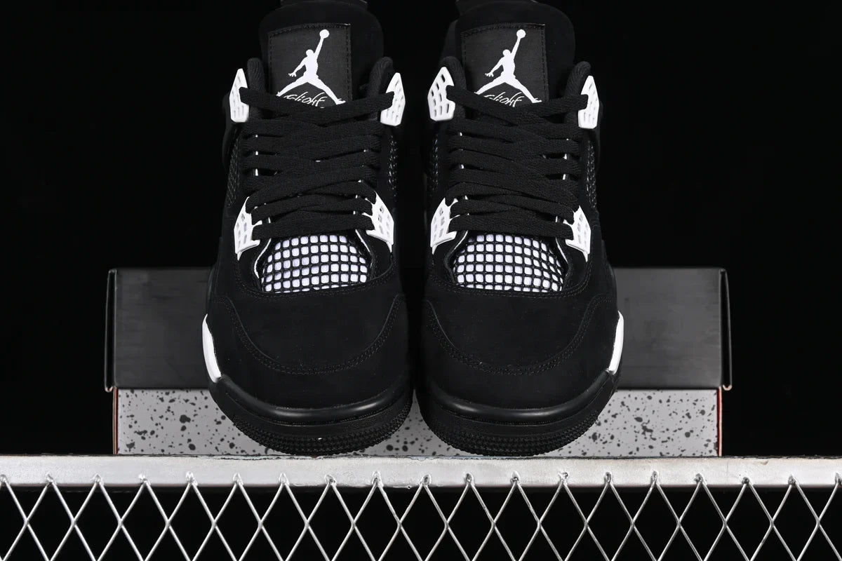 Air Jordan 4 white thunder