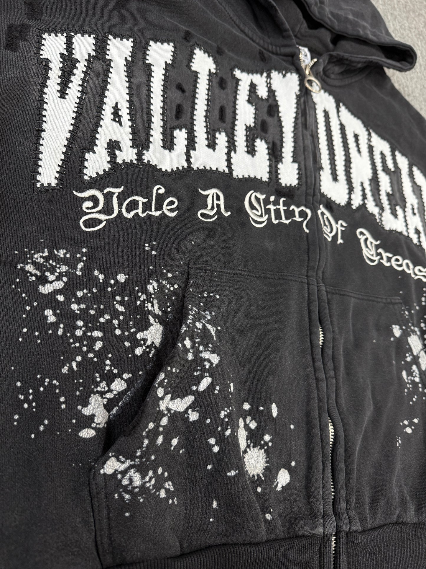 VALE FOREVER  Paint Zip Up Hoodie - Black