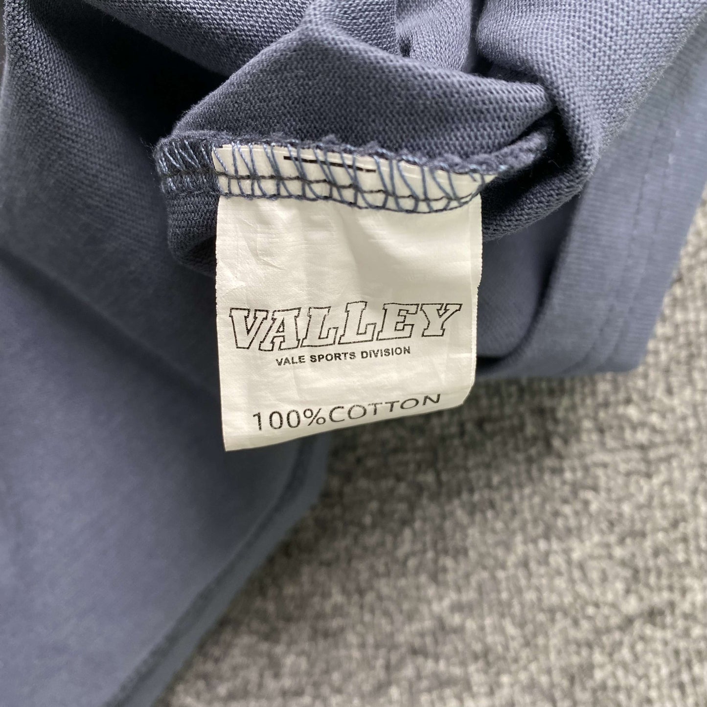 VALE FOREVER HK TOUR TEE GREY