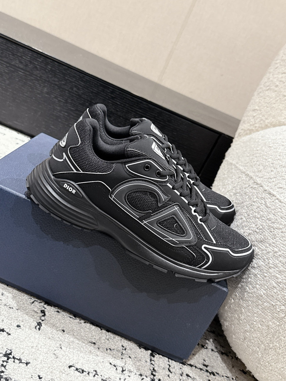 Black Dior b30