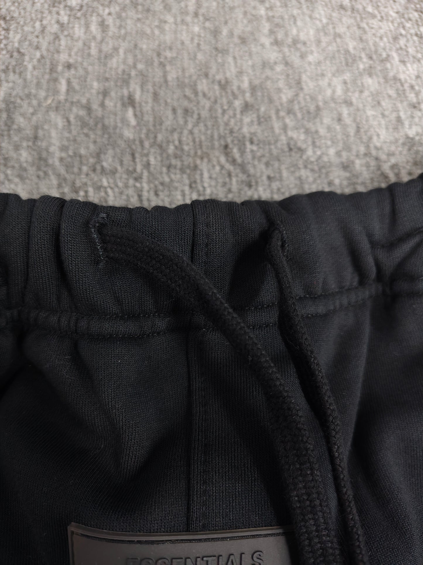 Fear of God Essentials sweatpants cuffed ‘Stretch limo '