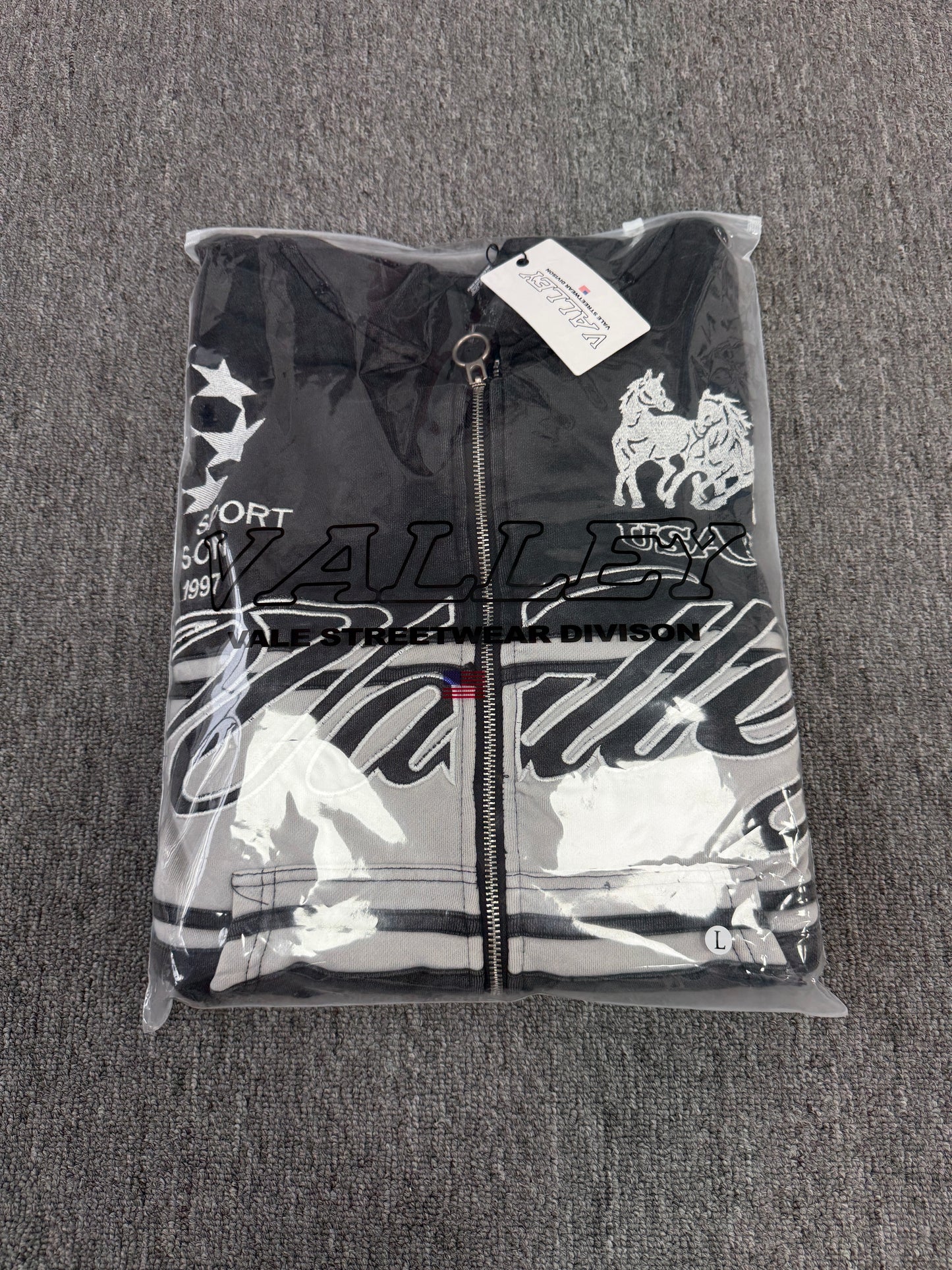 Vale Forever BLACK CURSIVE ZIP UP HOODIE