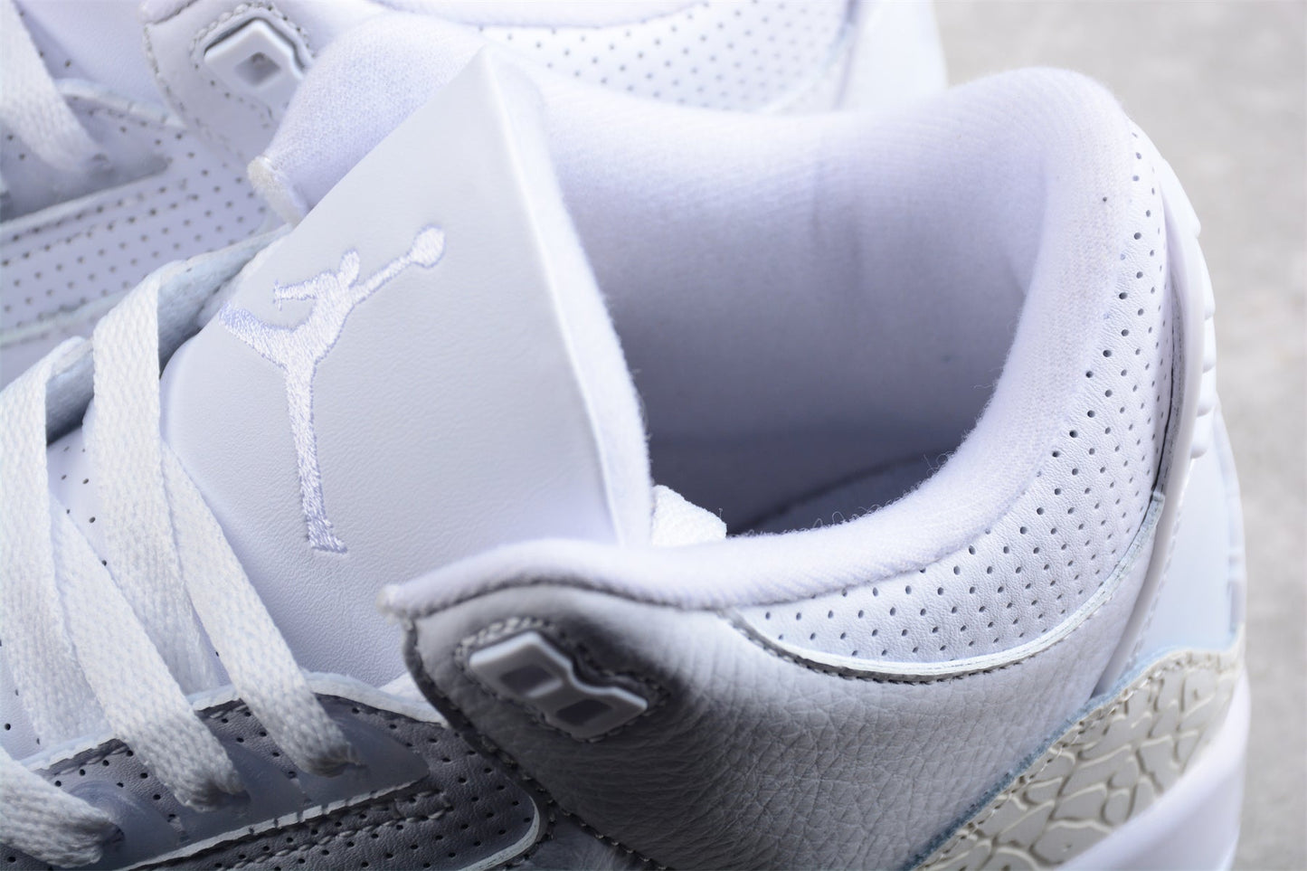 Jordan 3 pure money