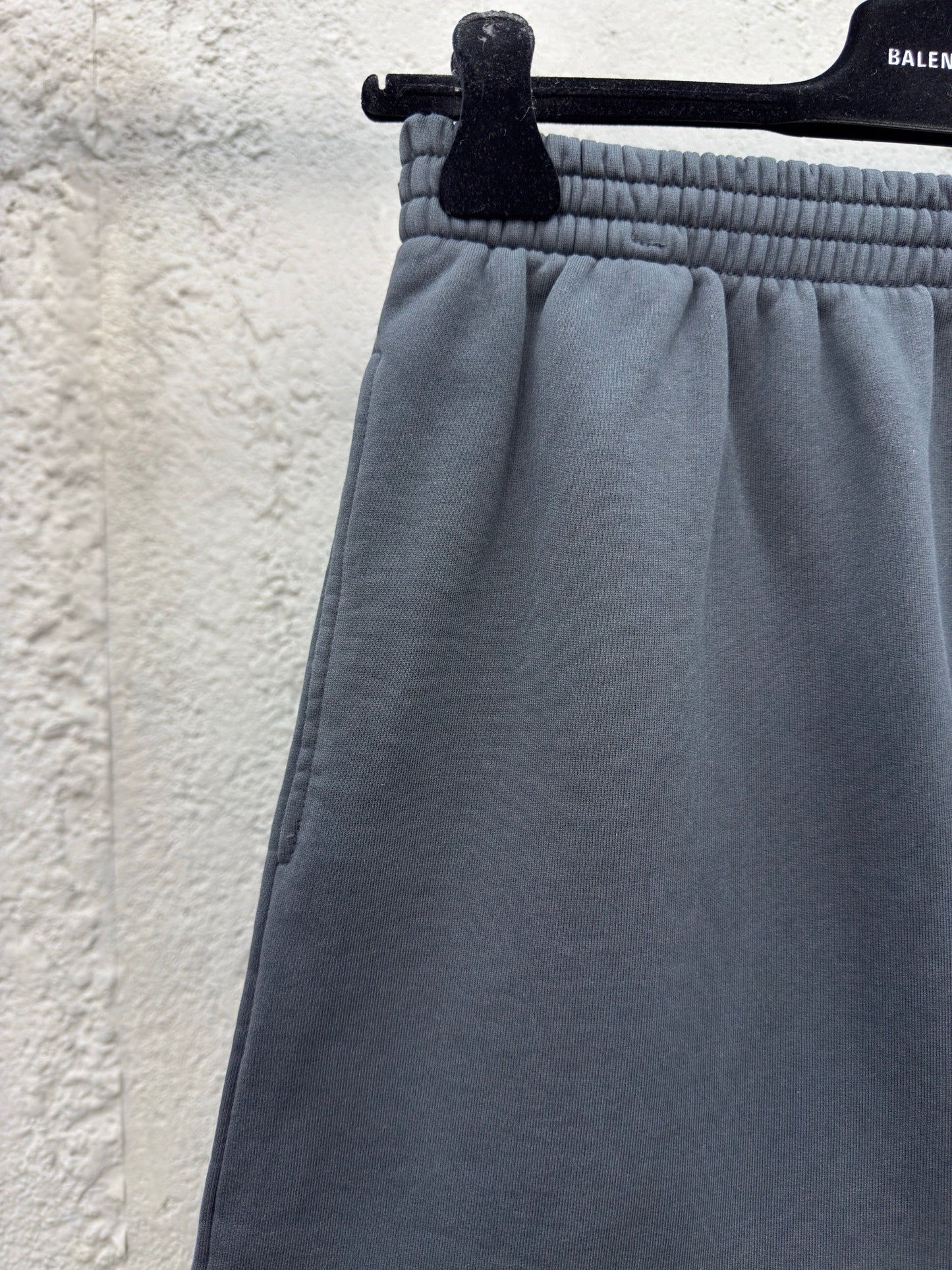 MEN'S BASKETBALL SERIES - SWEAT SHORTS IN BLACK