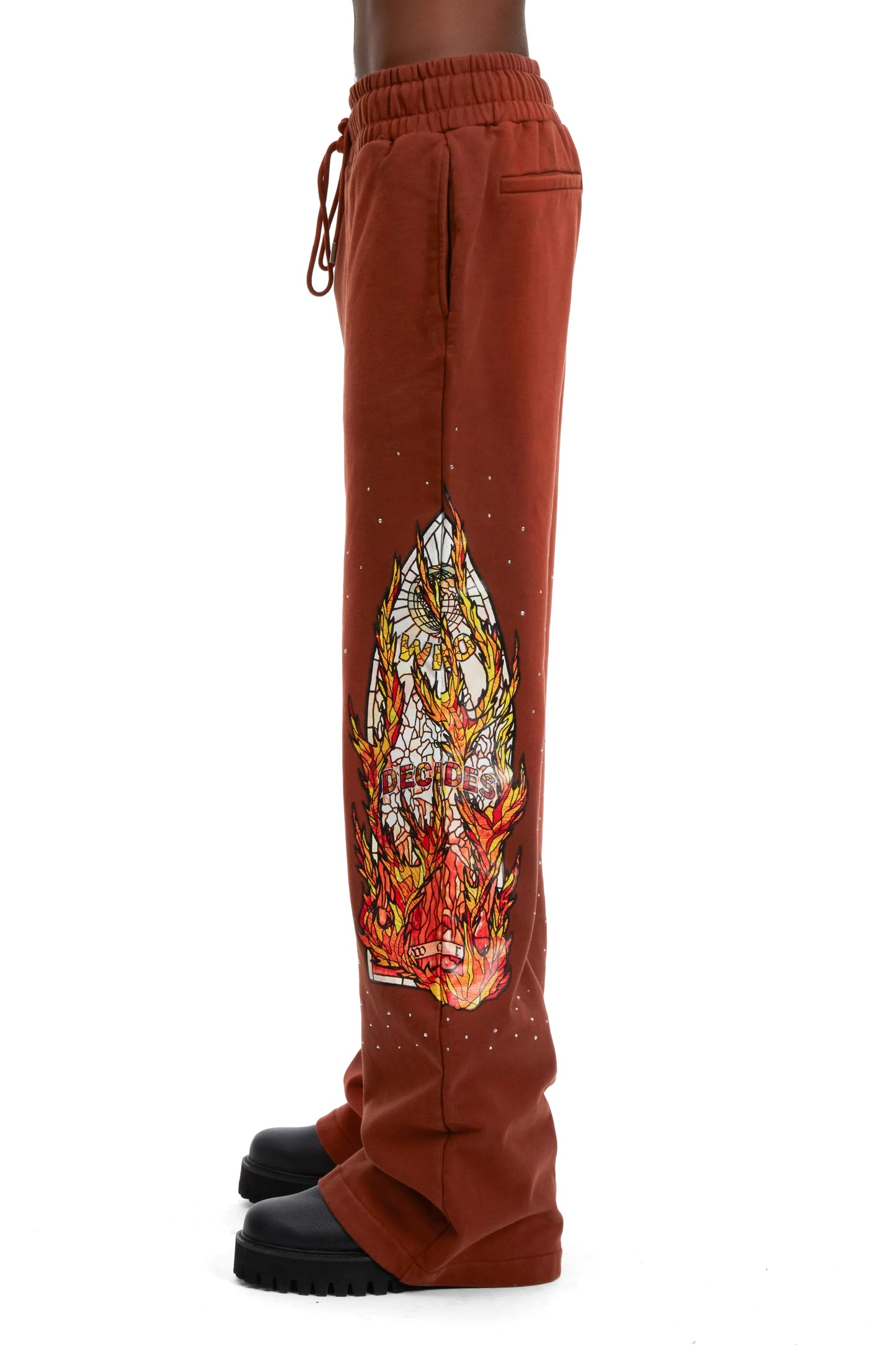 WHO DECIDES WAR orange  flame glass sweatpants