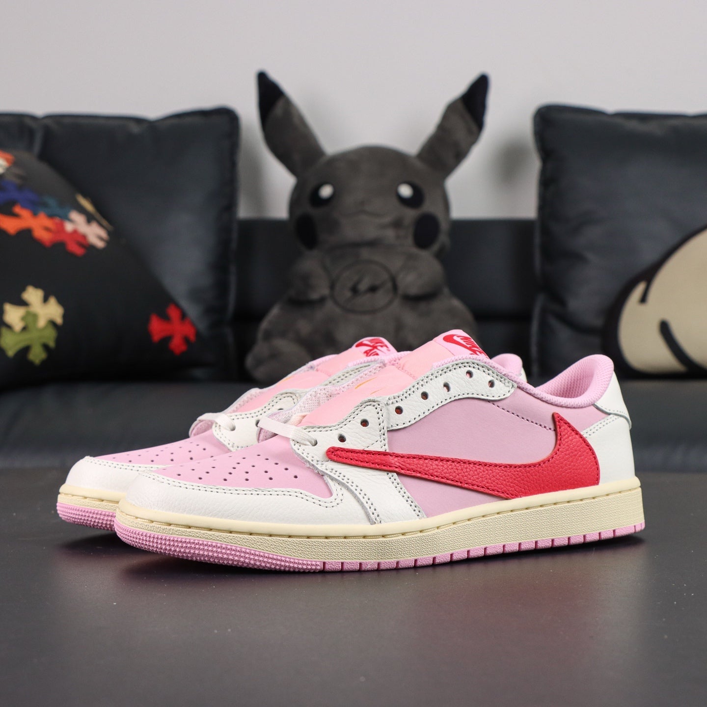 Travis Scott Sail Tropical Pink