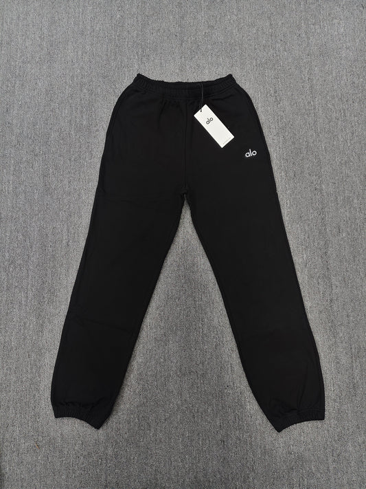 alo cuffed sweatpants black