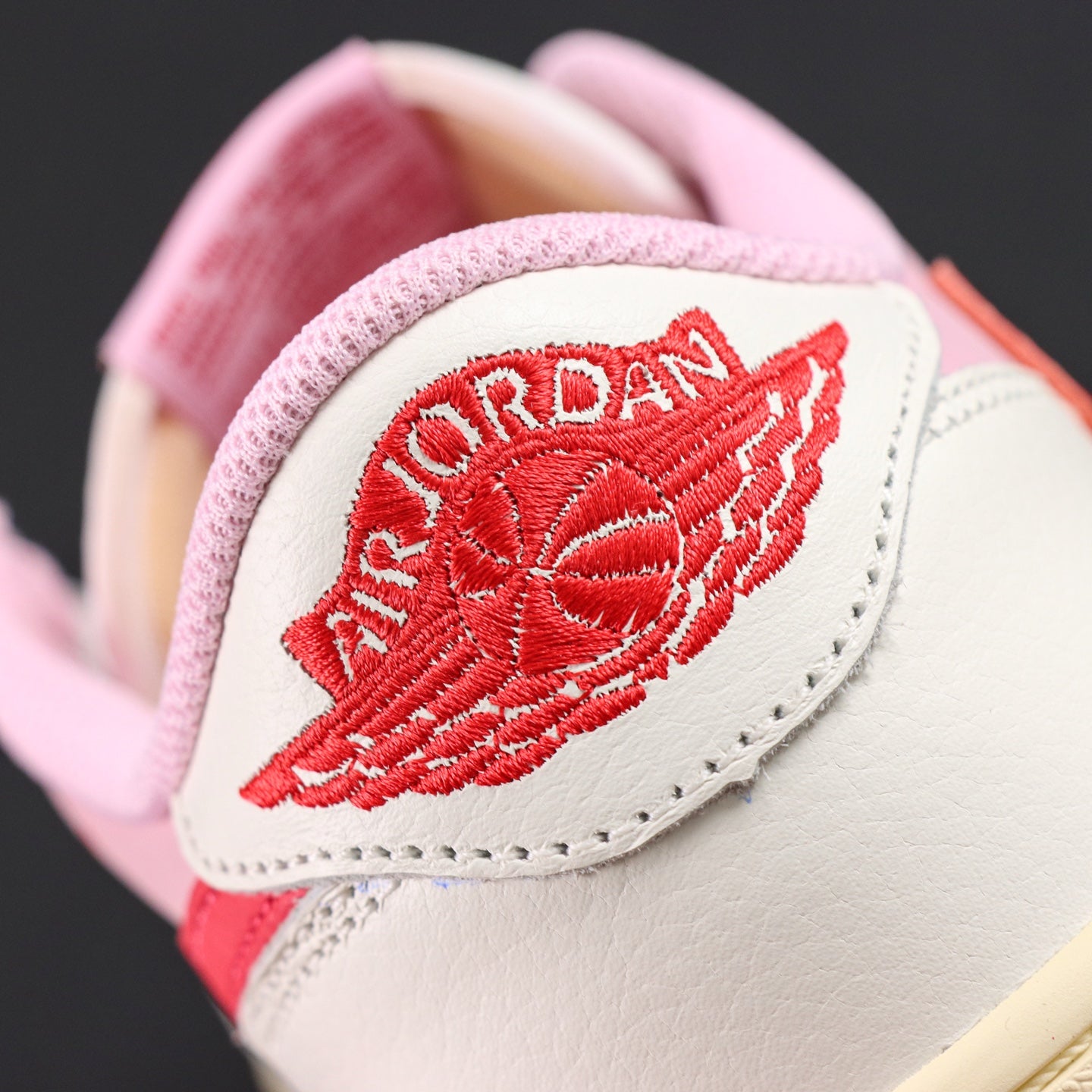 Travis Scott Sail Tropical Pink