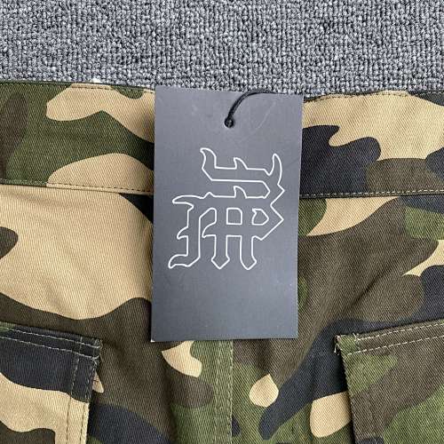 Mixed Emotions Ace Camo Shorts Green