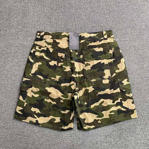 Mixed Emotions Ace Camo Shorts Green
