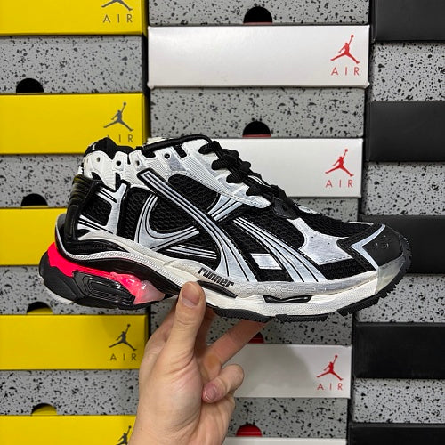 Balenciaga Runner Sneaker 'White Black' LED