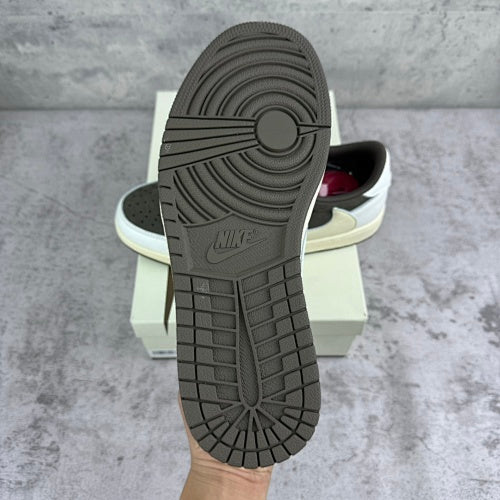 Jordan 1 Retro Low OG SP Travis Scott Reverse Mocha