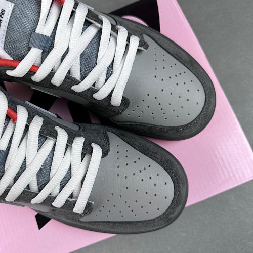 Nike SB Dunk Low Staple NYC Pigeon